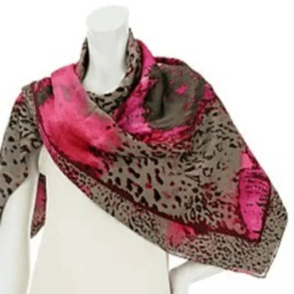 Wendy Williams Jungle Paint Print Square Scarf Fuchsia Tan Leopard 43x43‎ NEW